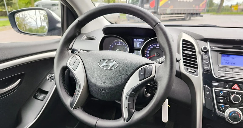 Hyundai I30 cena 31900 przebieg: 180000, rok produkcji 2012 z Praszka małe 466